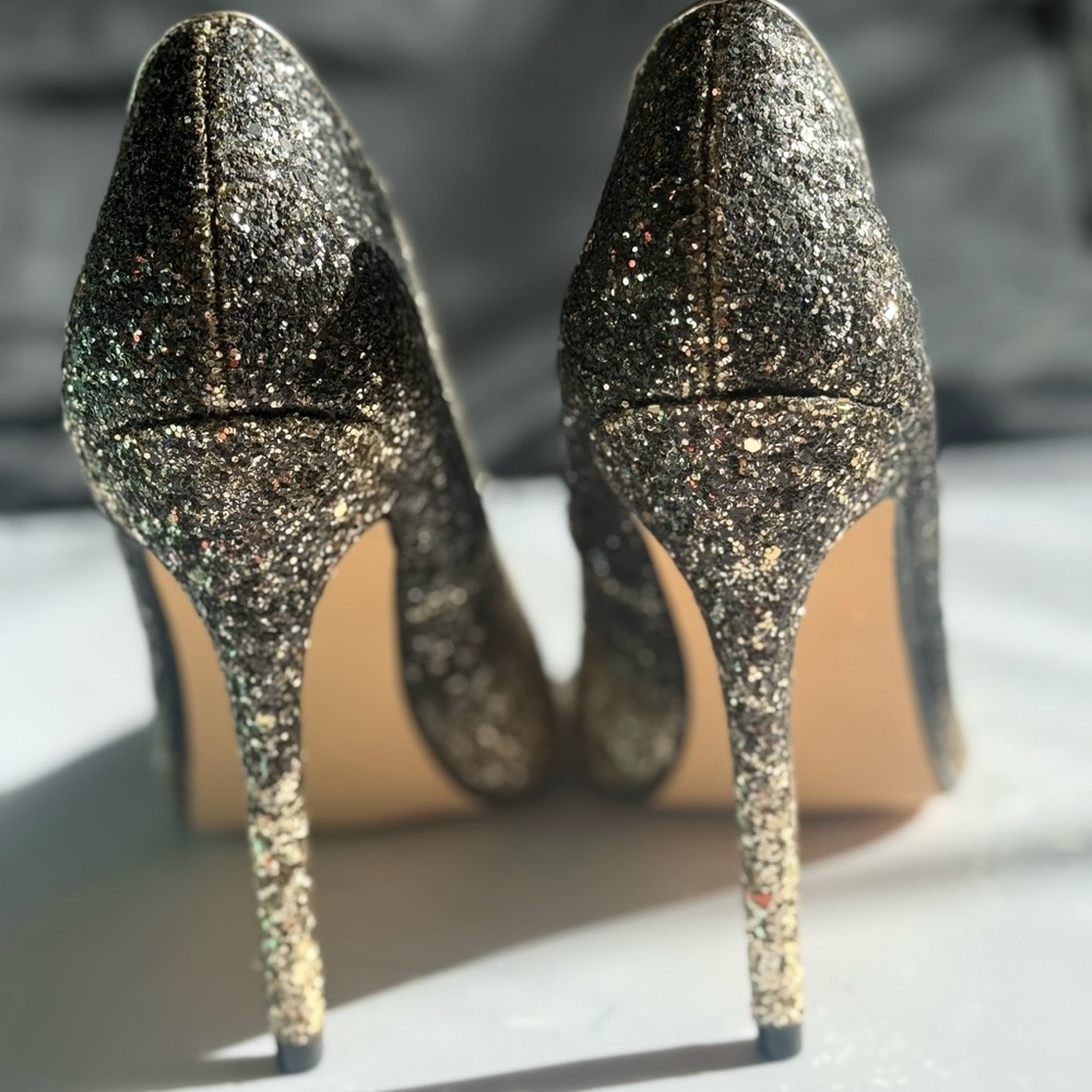 JustFab Sparkling Gold and Black Heels Size 9.5 - Picture 5 of 8